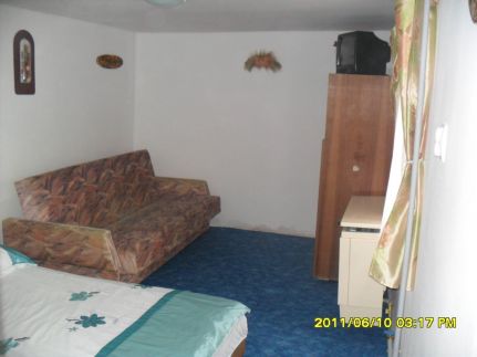 Szilvia Apartman13