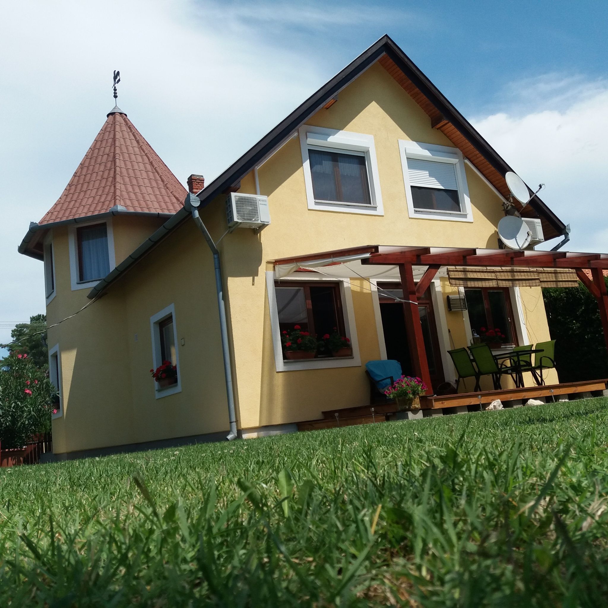 Hajas Familia Kiadó Szobák – Balatonmáriafürdő fotó 6