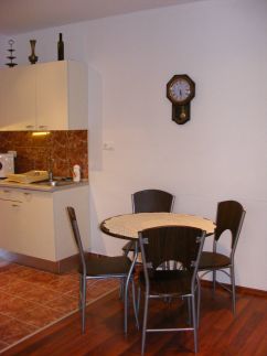 Club 218 Holiday Wellness Apartman5