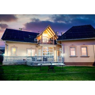 Éva Apartman13