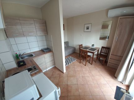 Almádi Apartman38