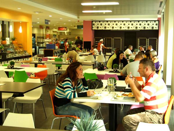 Campus Étterem Dunaújváros – Dunaújváros fotó 2