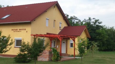 Pataki House20