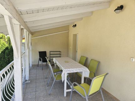 Viktória Apartmanok43