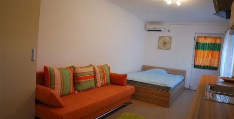 Akácos Apartman8