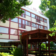 Rév Hostel Balaton