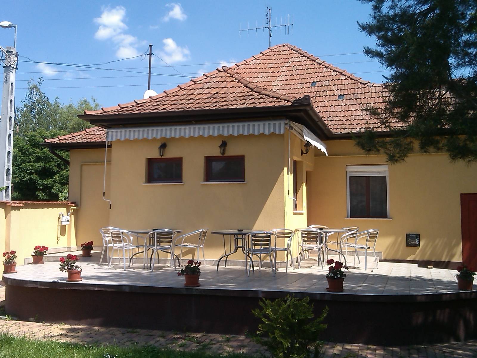 Sarki Fény Apartman – Gyula