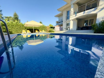 Komáromi Apartmanház