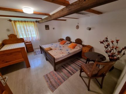 Kertvégi Pihenőház17