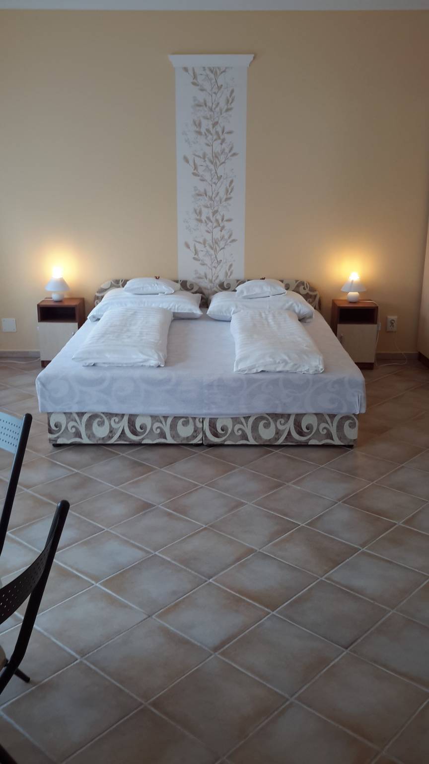 Áron Apartman – Hajdúszoboszló fotó 3