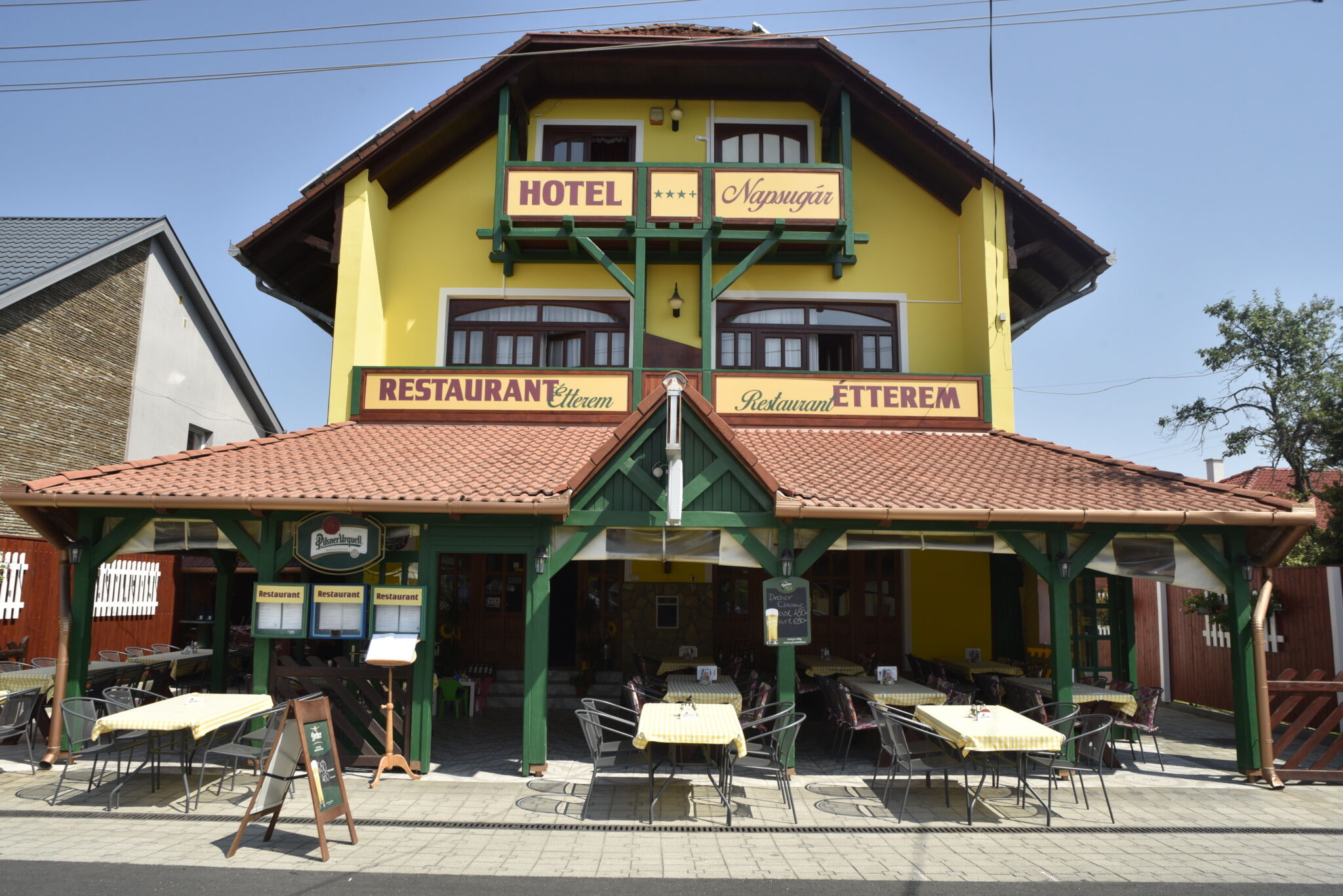 Hotel Napsugár – Balatonmáriafürdő