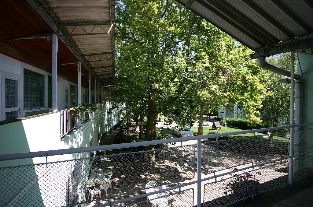 Tulipán Motel Üdülő Ifjúsági Szálló – Gyenesdiás fotó 3