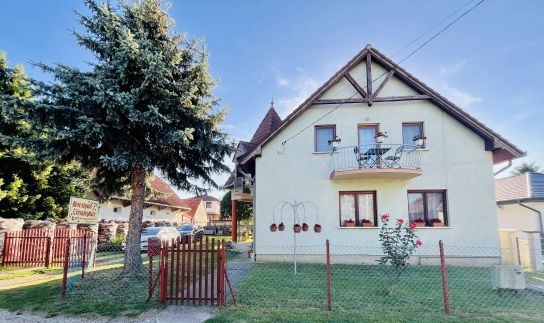 Borostyán Vendégház
