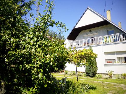 Eszter Apartman13