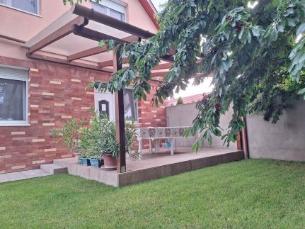 Sunshine Apartment13