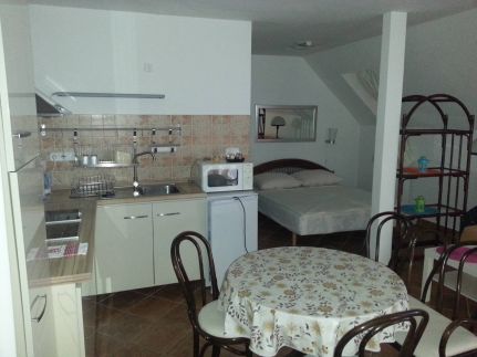 Zöld Béka Major Apartmanok I.9