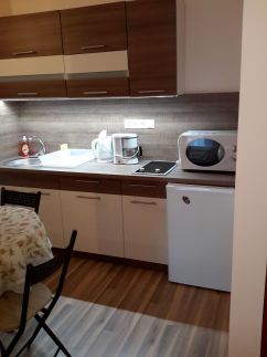 Anyóóós Apartman3