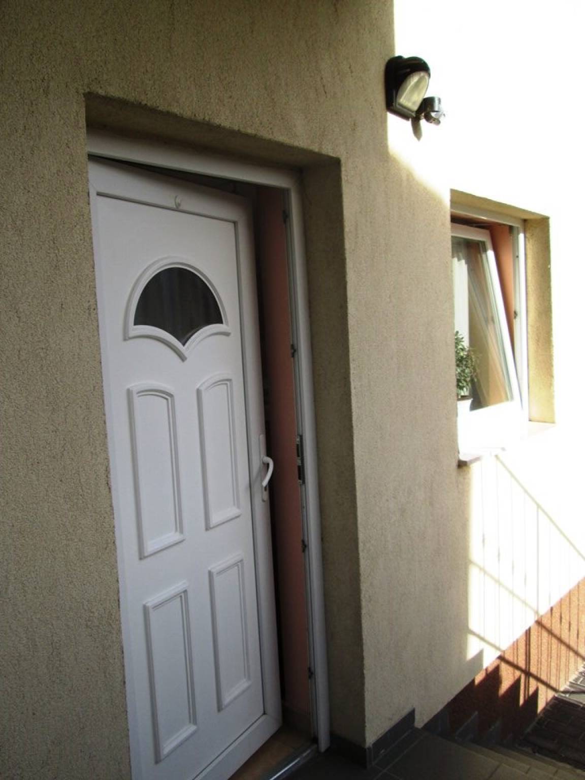 Bajcsy Apartman – Tata fotó 2