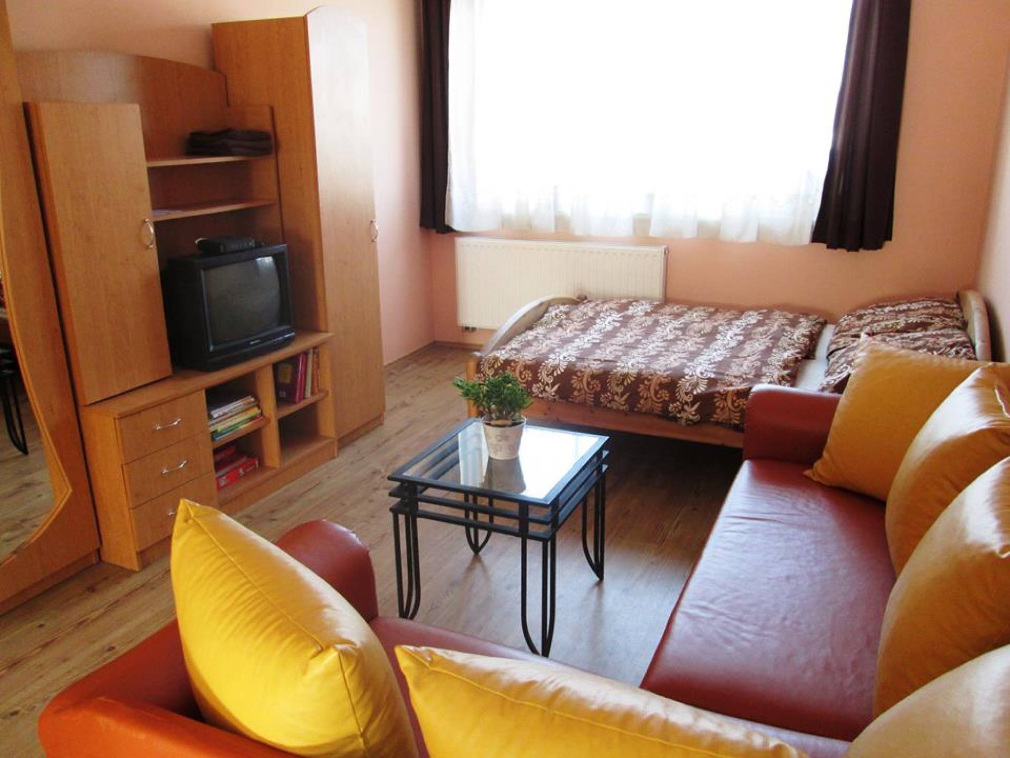 Bajcsy Apartman – Tata fotó 7