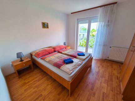 Ildikó Apartmanház352