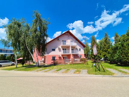 Ildikó Apartmanház308