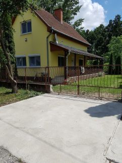 Gabi Szálló25