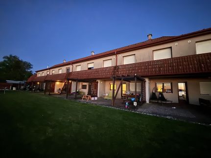 Hársas Apartmanház16