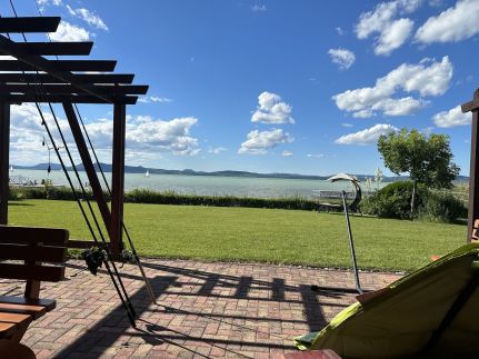 Hársas Apartmanház27