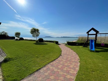 Hársas Apartmanház