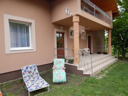 Leila Apartmanház2