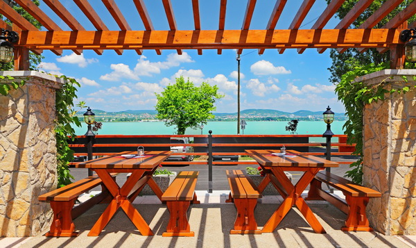 Lepke Étterem Pizzéria – Tihany