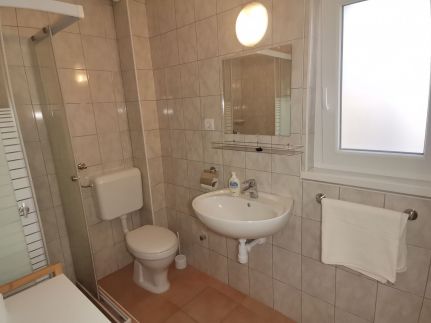 Gyöngyvirág Apartmanház6