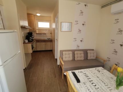 Gyöngyvirág Apartmanház13