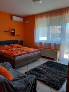 Zöld Béka Gambrinusz Apartman I.5