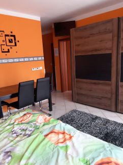 Zöld Béka Gambrinusz Apartman I.26