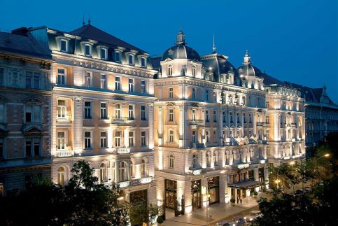 Corinthia Hotel9