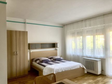 Honig Haus Apartmanház4