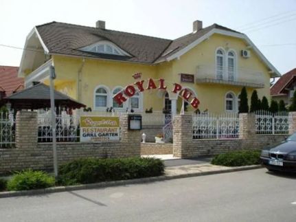Royal Villa1