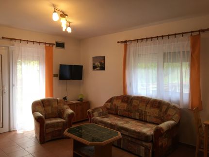 Csilla Apartmanház12