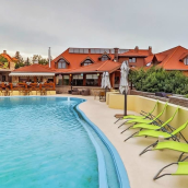 Kavics Spa Klub & Hotel