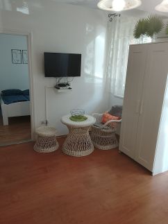 Anita Apartman9