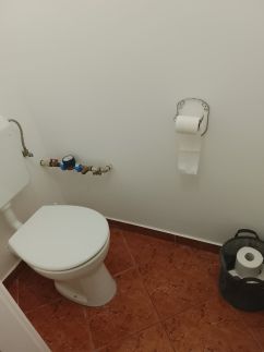 Anita Apartman6