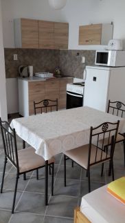 Anita Apartman9