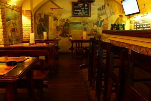 Piszkos Fred Pub & Restaurant & Seafood11