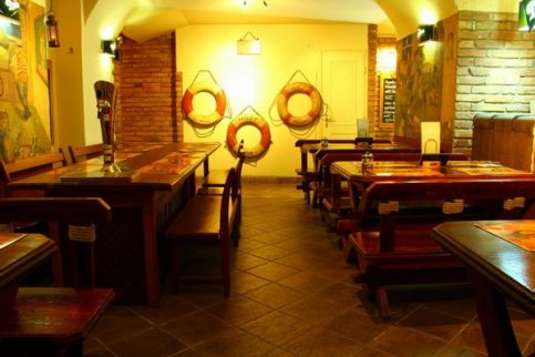 Piszkos Fred Pub & Restaurant & Seafood13