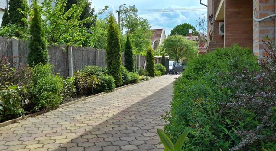 Gyöngy Apartman – Gyula fotó 1