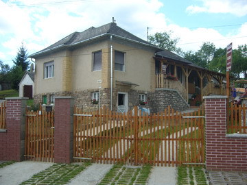 Rozália Apartmanház – Szilvásvárad