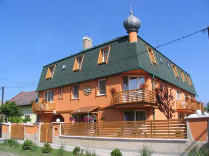 Karádi Hotel9