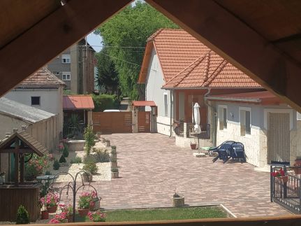Aranyhal Apartman12
