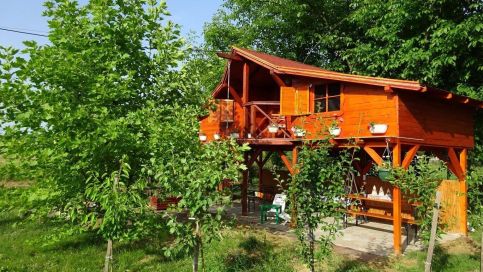 Holiday Vendégház és Szabadidőkert7